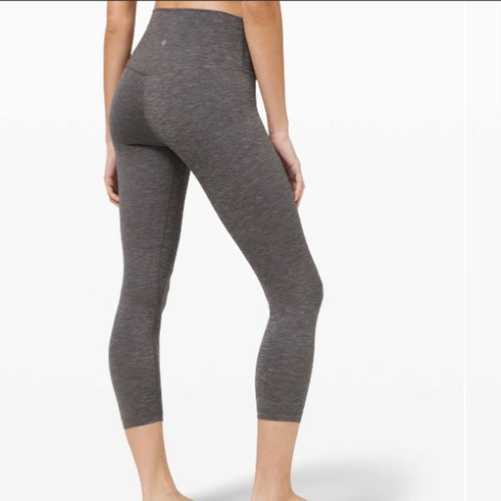 Lululemon Align High Waisted Crop 23" Size 6